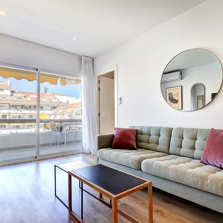 Golden Mile 2 Bedrooms