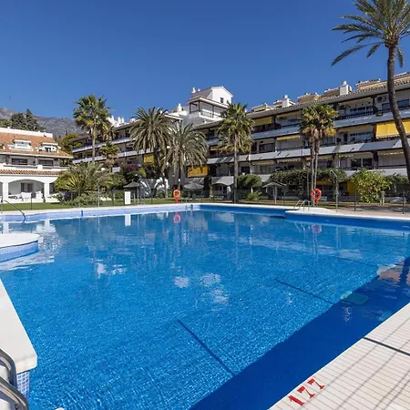 Golden Mile 2 Bedrooms Апартаменты Марбелья