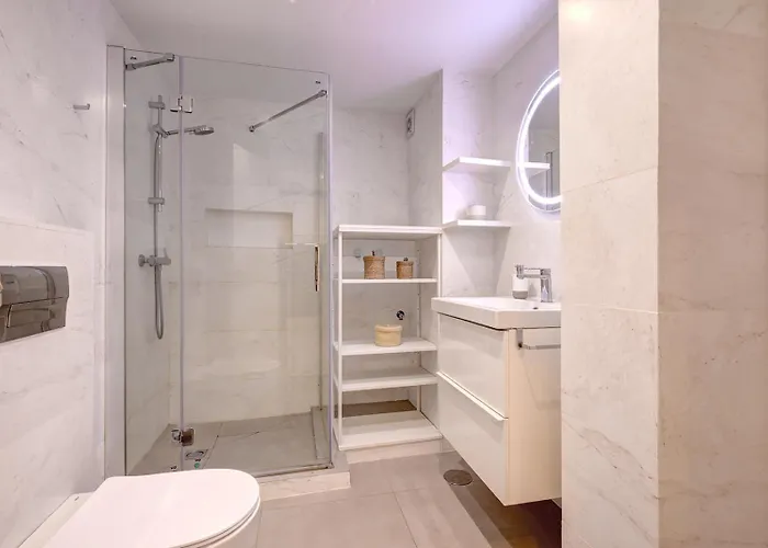 Golden Mile 2 Bedrooms Appartamento *